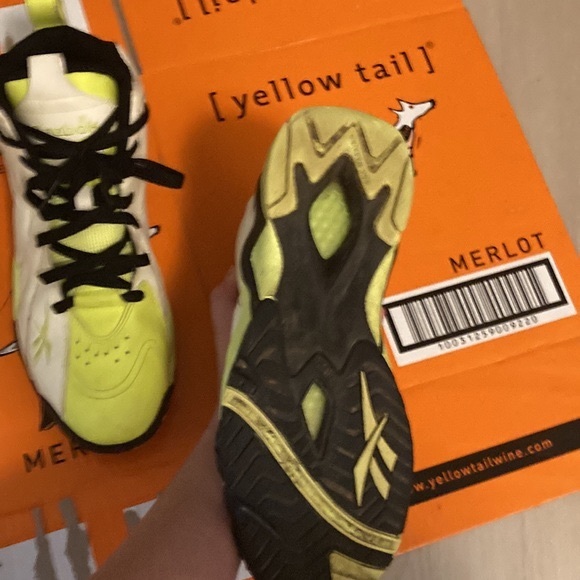 reebok's kamikaze glow in the dark. - Picture 9 of 10